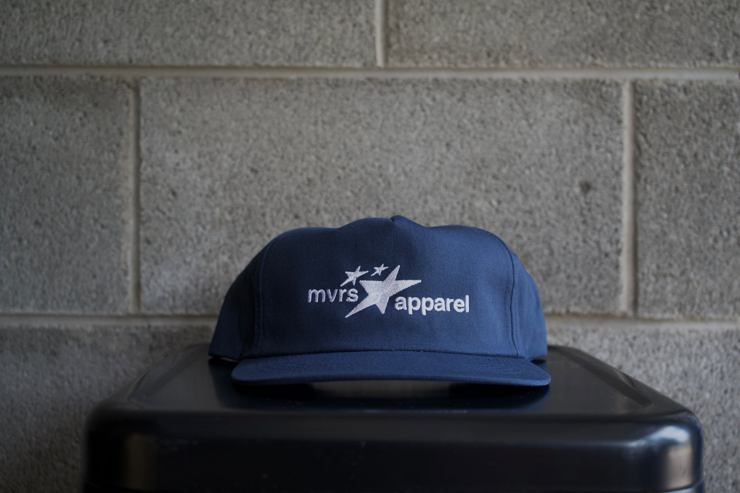 MIDNIGHT NAVY STAR SCRIPT HAT